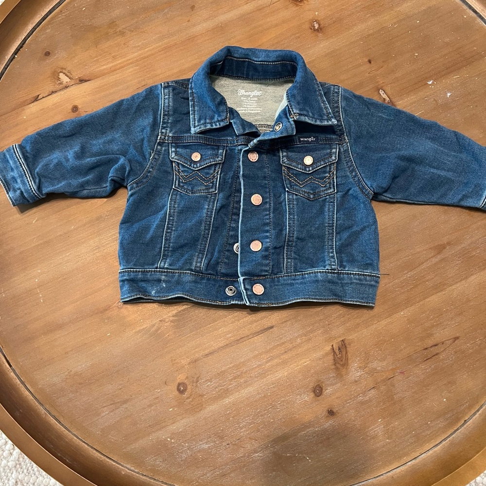 Wrangler Blue Jean Jacket Classic Denim Style